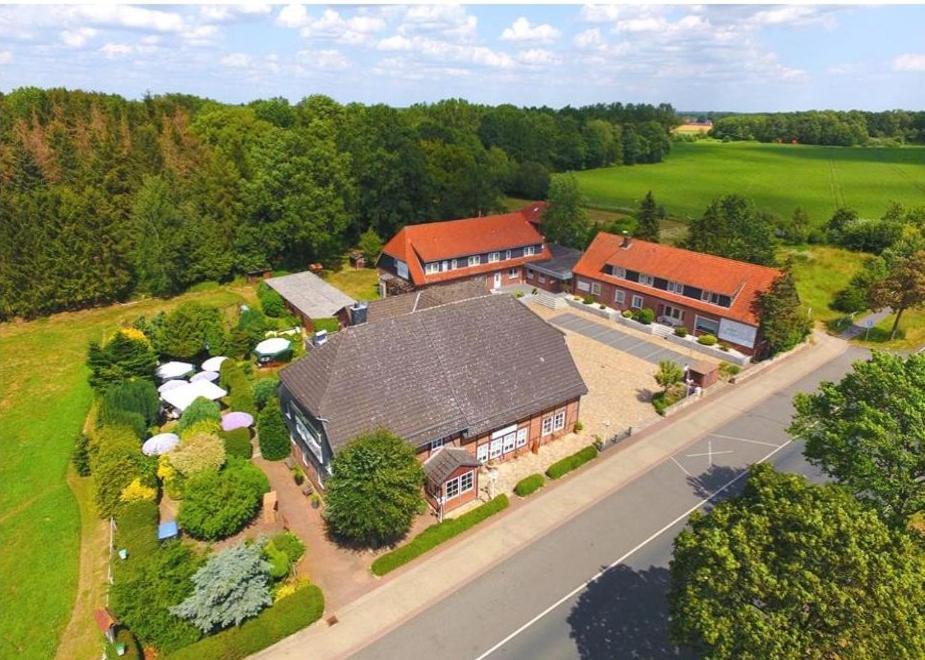 Hotel Zur Erholung & Restaurant Amme'S Landhaus Eicklingen ภายนอก รูปภาพ