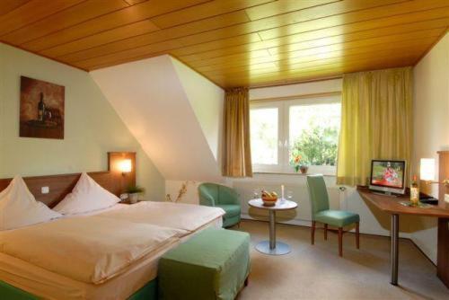 Hotel Zur Erholung & Restaurant Amme'S Landhaus Eicklingen ภายนอก รูปภาพ