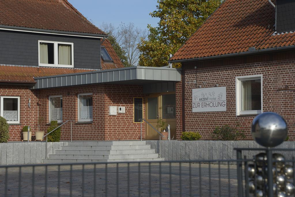 Hotel Zur Erholung & Restaurant Amme'S Landhaus Eicklingen ภายนอก รูปภาพ